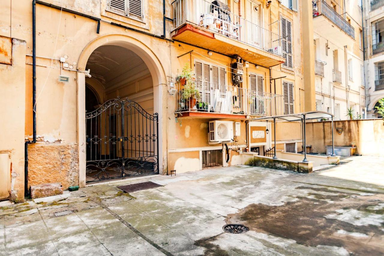 Stop Colosseo Рим Екстериор снимка